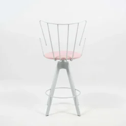 Well Carrier® Tabouret snack design pivotant en synthétique et métal