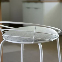 Yaël Carrier® Tabouret haut français rembourré en métal et tissu
