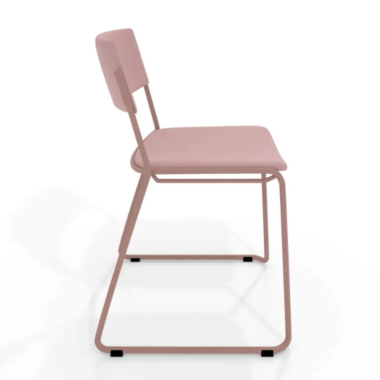 Zoom Chaise moderne en simili avec pieds traîneau